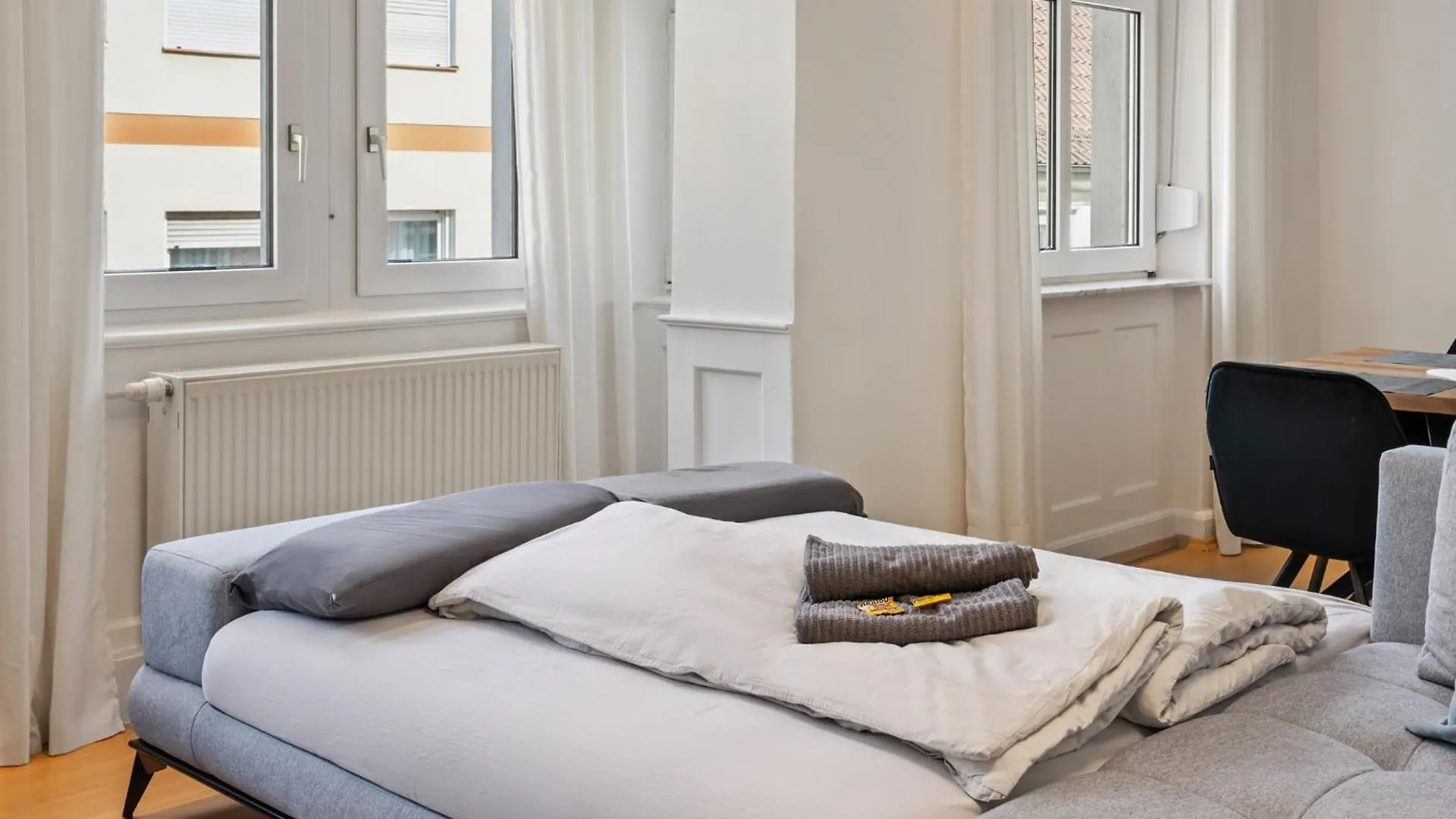 Ferienwohnung Blassdoerfer - Modernes Apartment In Bester Lage Und 93 Qm2 Bad Kissingen 0*,